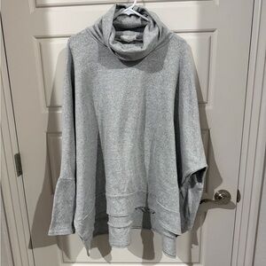 Zenana Outfitters 3X Heathered Light Gray Heavy Warm Knit Top
